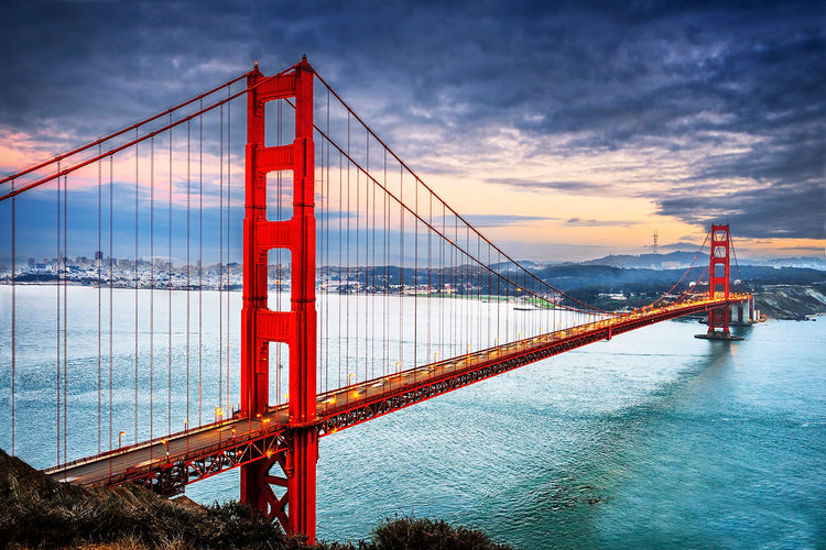 Fotobehang The Golden Gate Bridge At Sunset