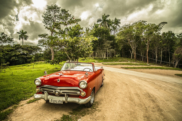 Fotobehang A vintage car in Cuba