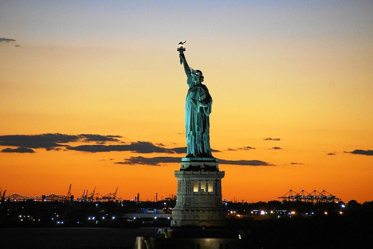 Fotobehang Statue of Liberty in the evening light